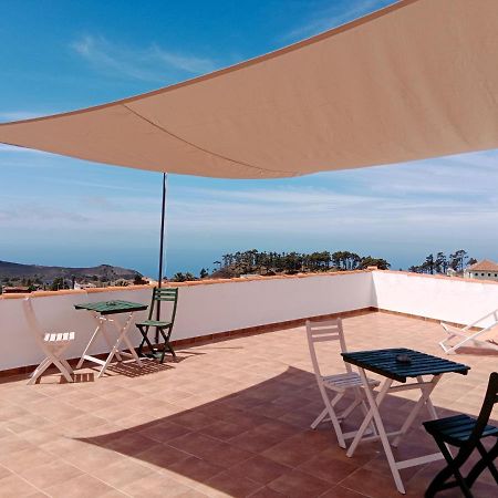 La Palma Hostel By Pension Central フエンカリエンテ・デ・ラ・パルマ エクステリア 写真