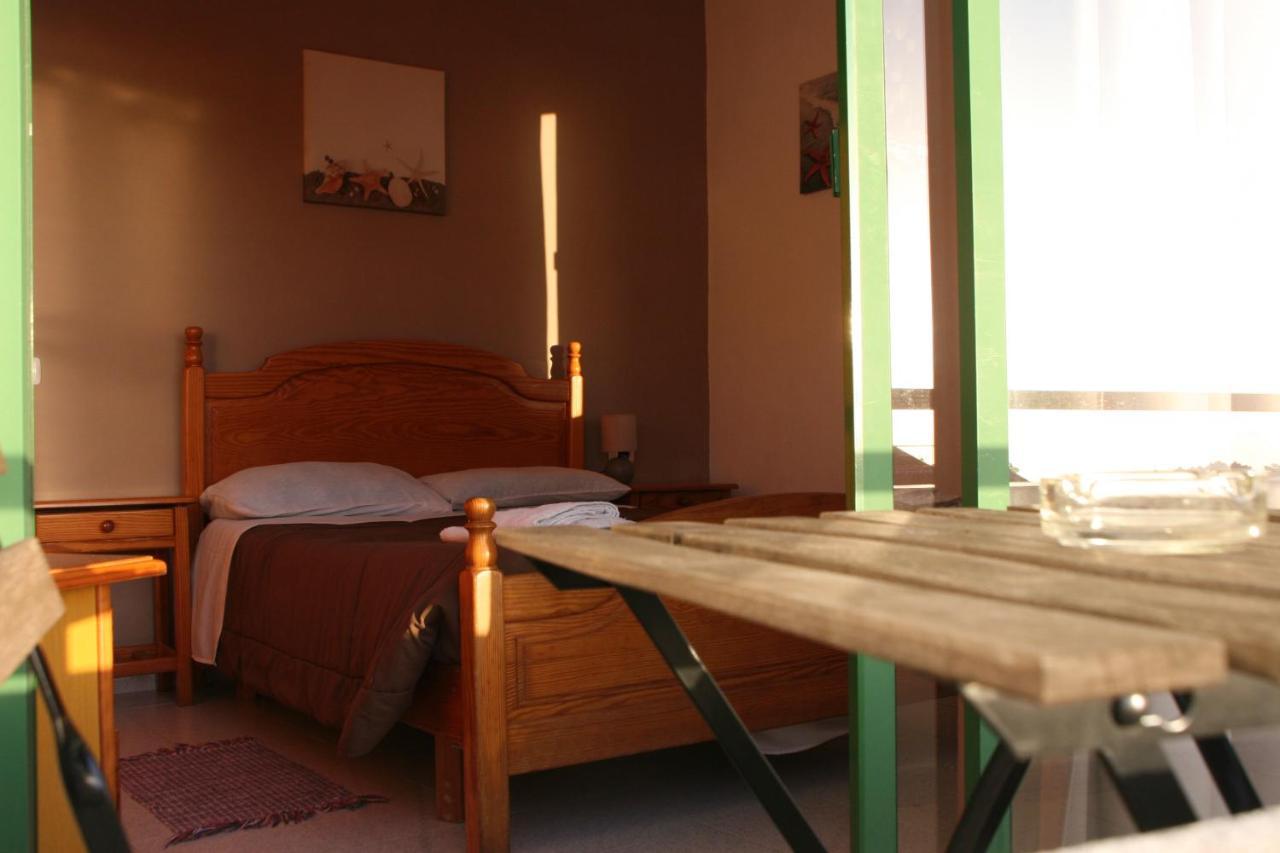 La Palma Hostel By Pension Central フエンカリエンテ・デ・ラ・パルマ エクステリア 写真