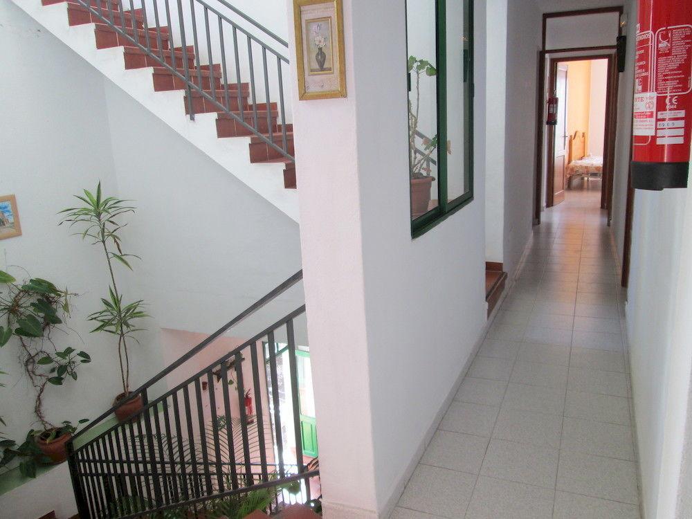 La Palma Hostel By Pension Central フエンカリエンテ・デ・ラ・パルマ エクステリア 写真