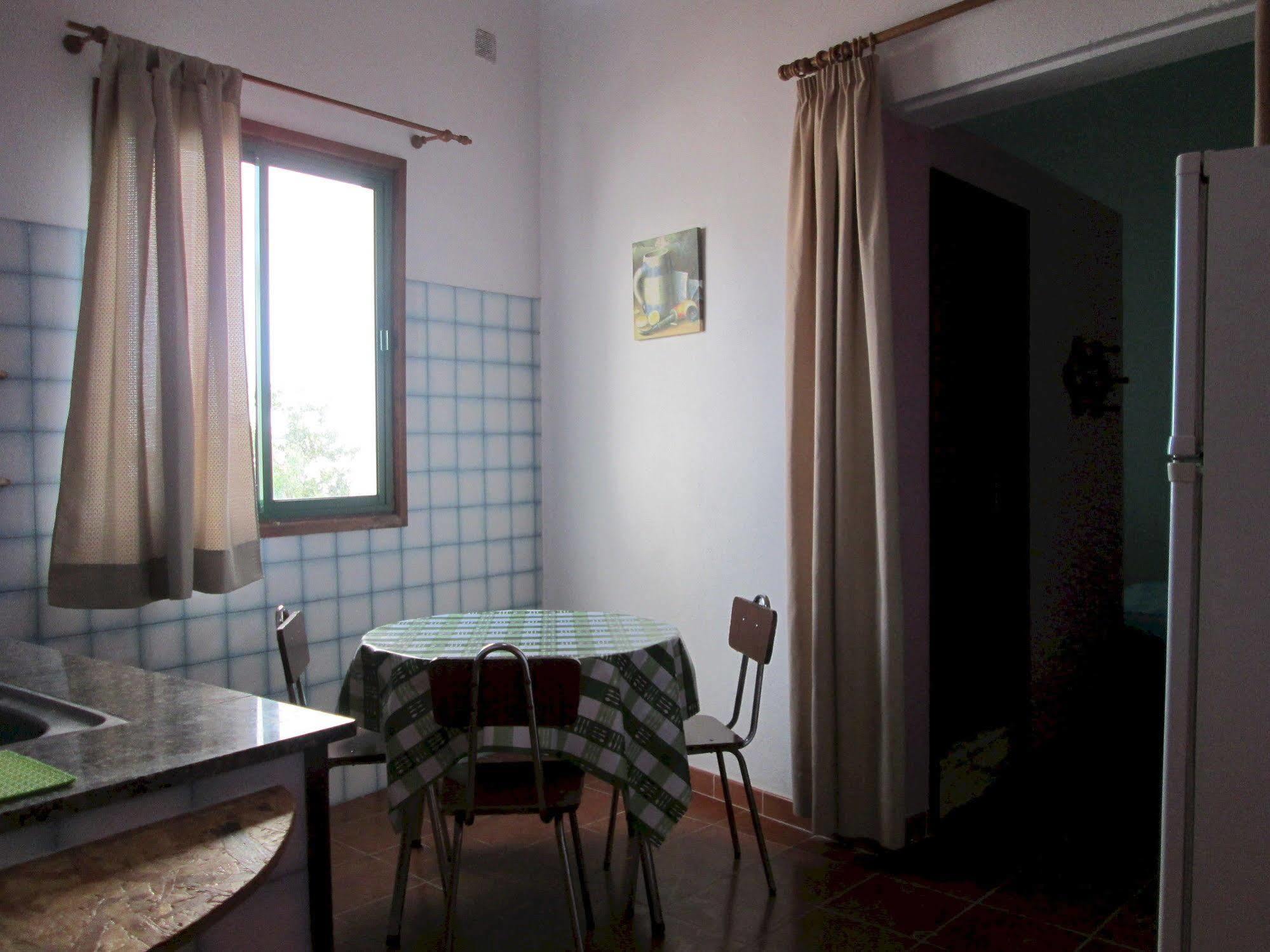 La Palma Hostel By Pension Central フエンカリエンテ・デ・ラ・パルマ エクステリア 写真