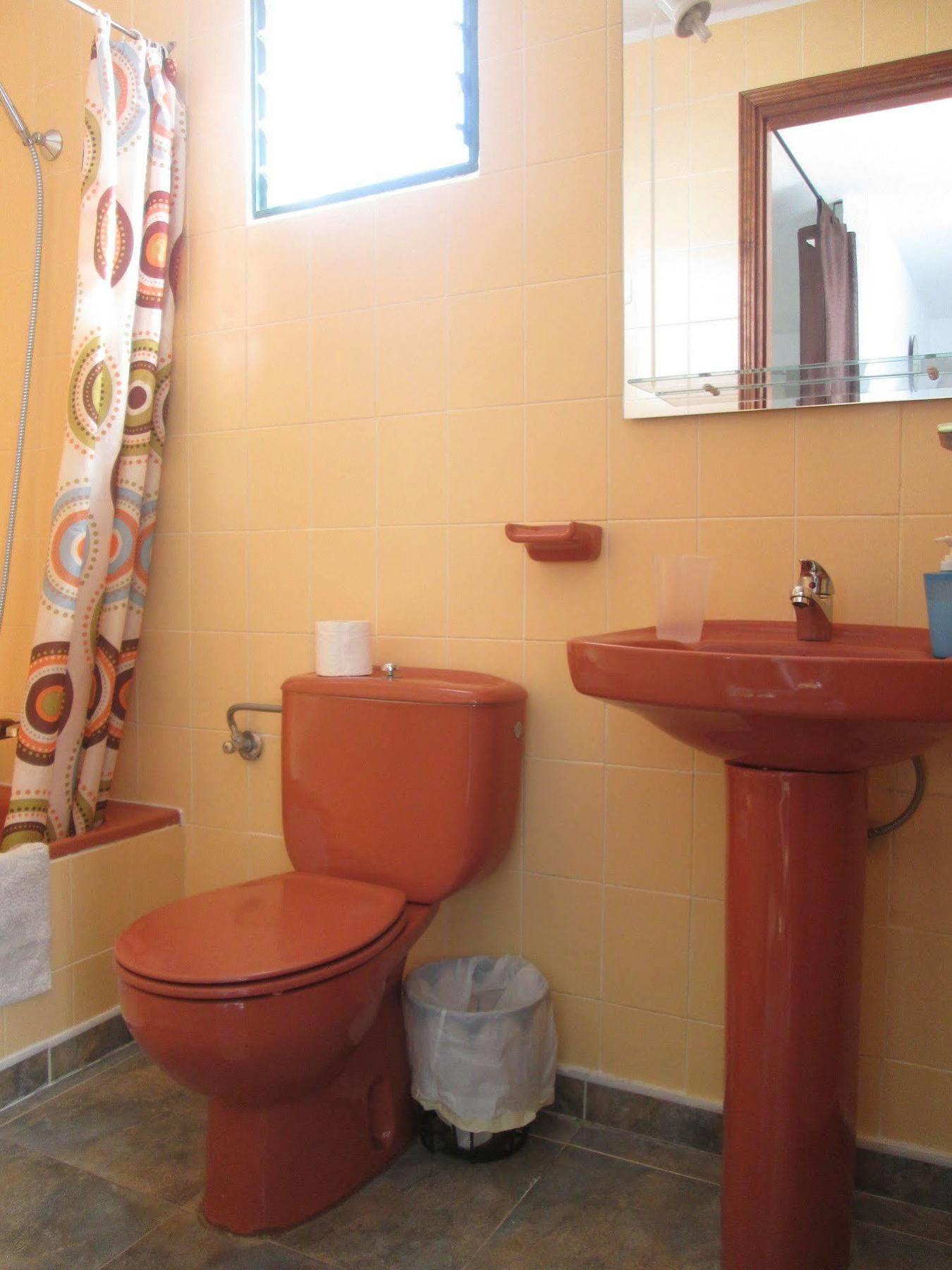 La Palma Hostel By Pension Central フエンカリエンテ・デ・ラ・パルマ エクステリア 写真