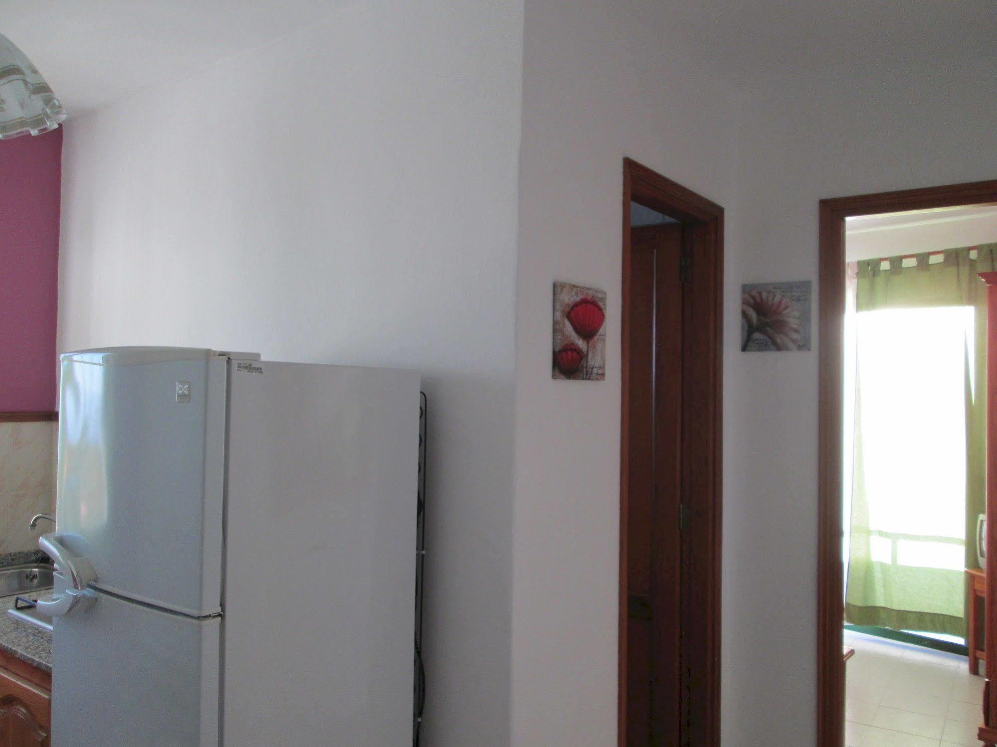La Palma Hostel By Pension Central フエンカリエンテ・デ・ラ・パルマ エクステリア 写真