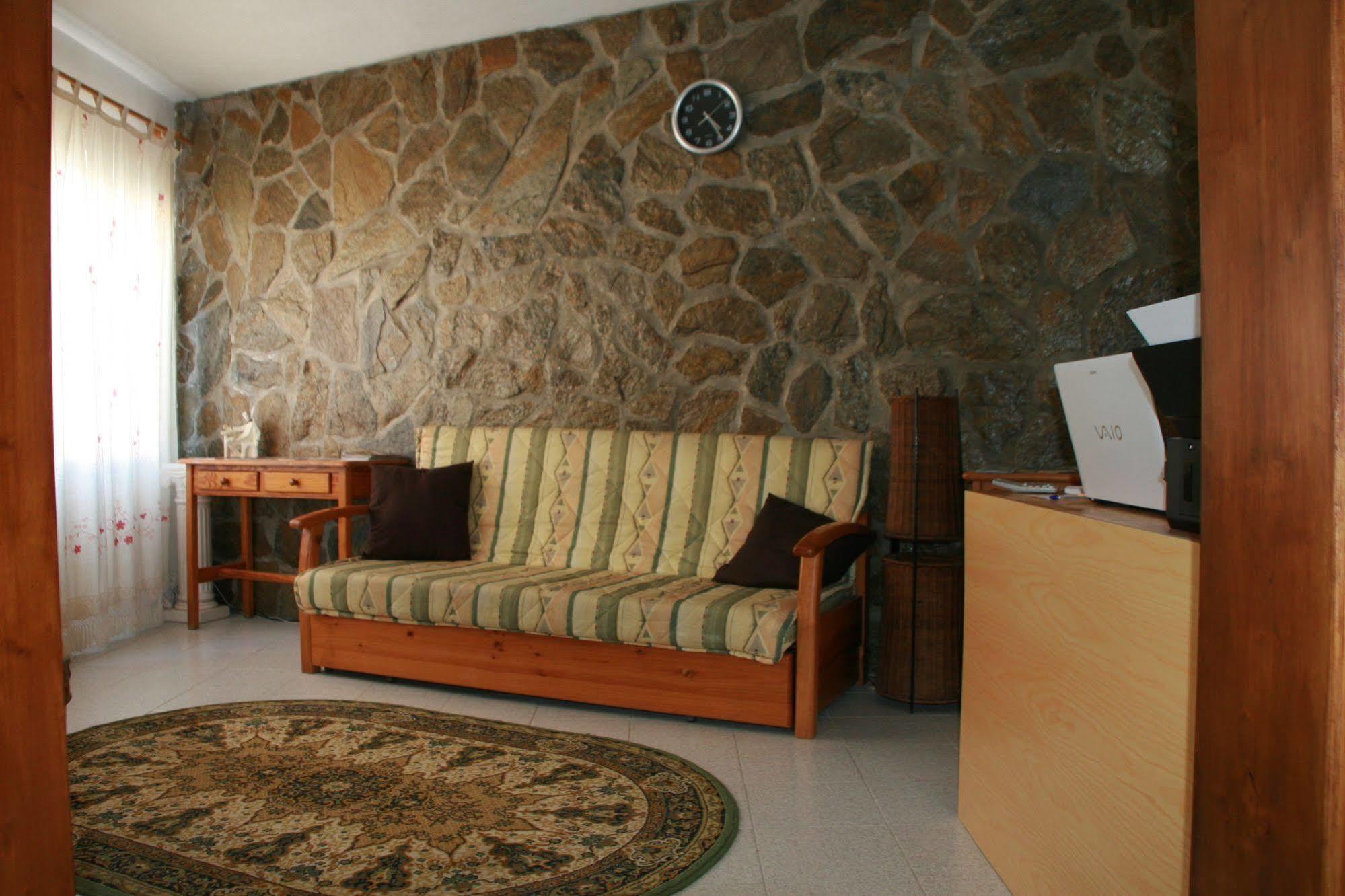 La Palma Hostel By Pension Central フエンカリエンテ・デ・ラ・パルマ エクステリア 写真
